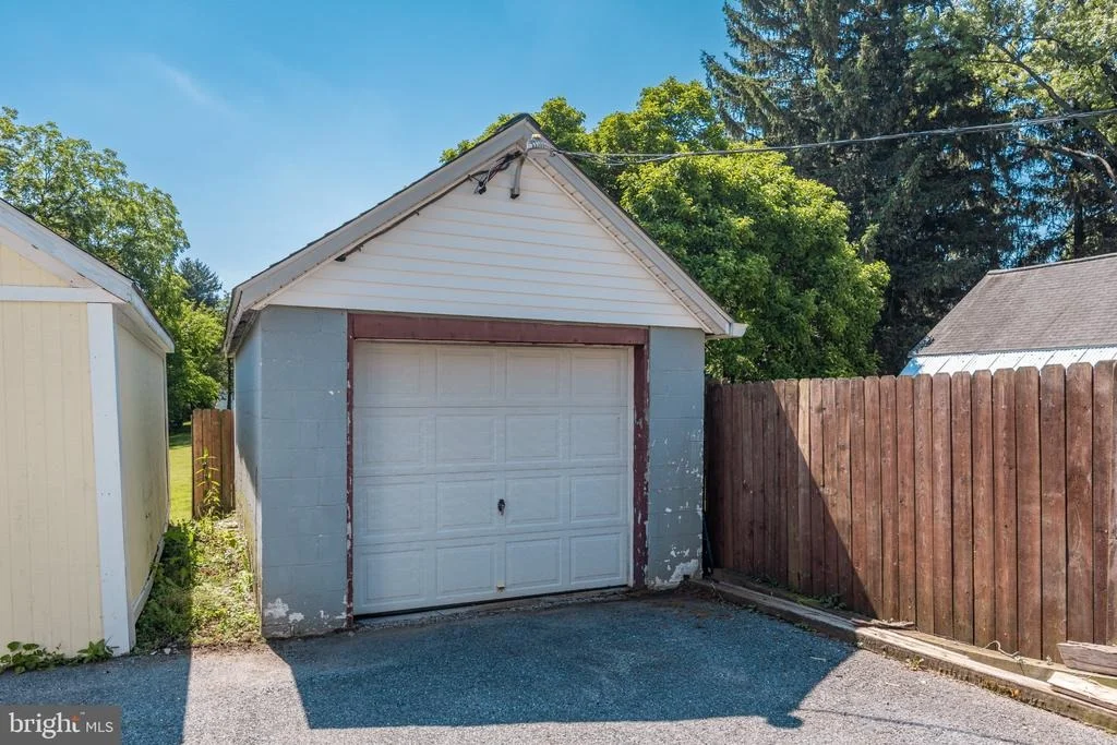 Photo of 515 LOCUST AVENUE