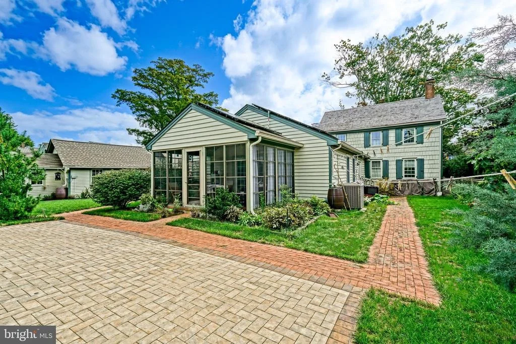 Photo of 420 KINGS HIGHWAY