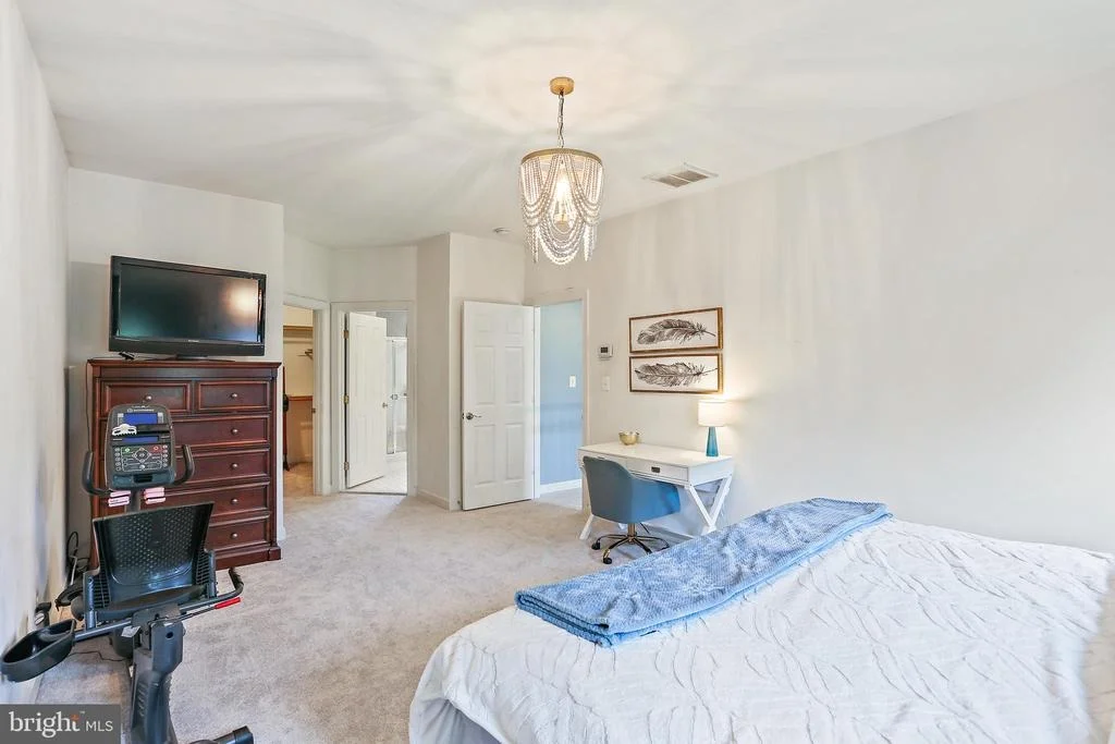 Photo of 11373 BISHOPS GATE LANE