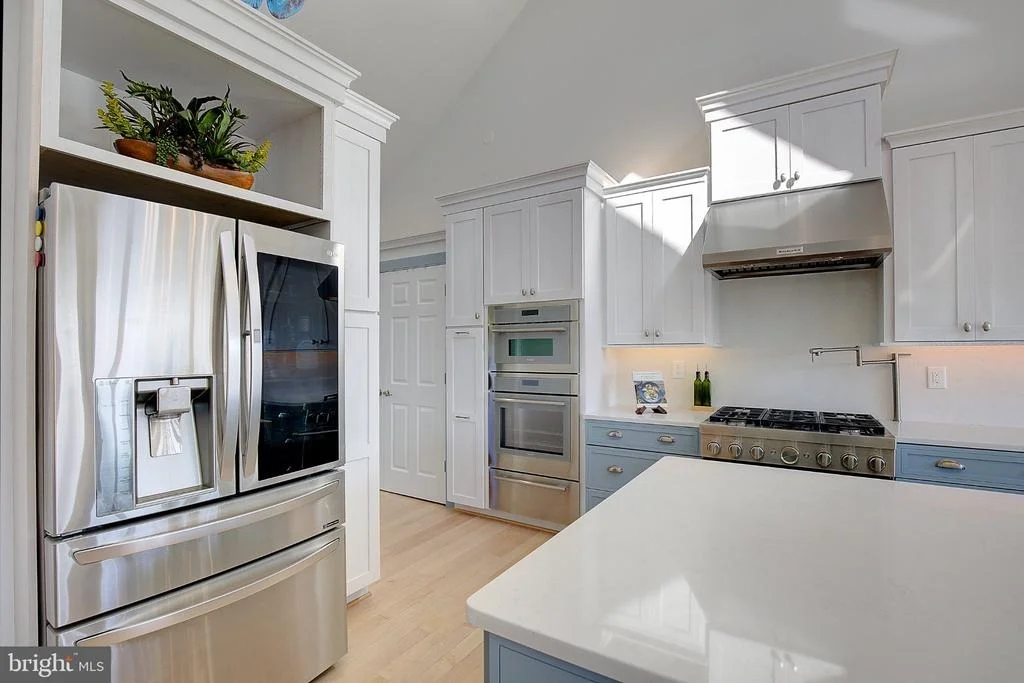 Photo of 8107 VENTNOR ROAD