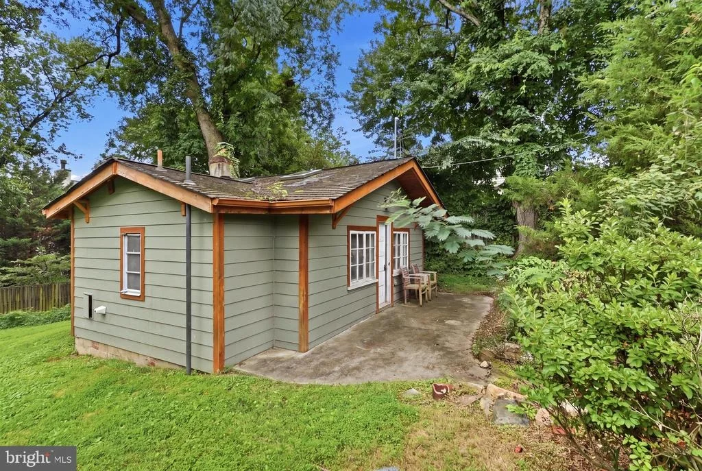 Photo of 1841 KIRBY ROAD