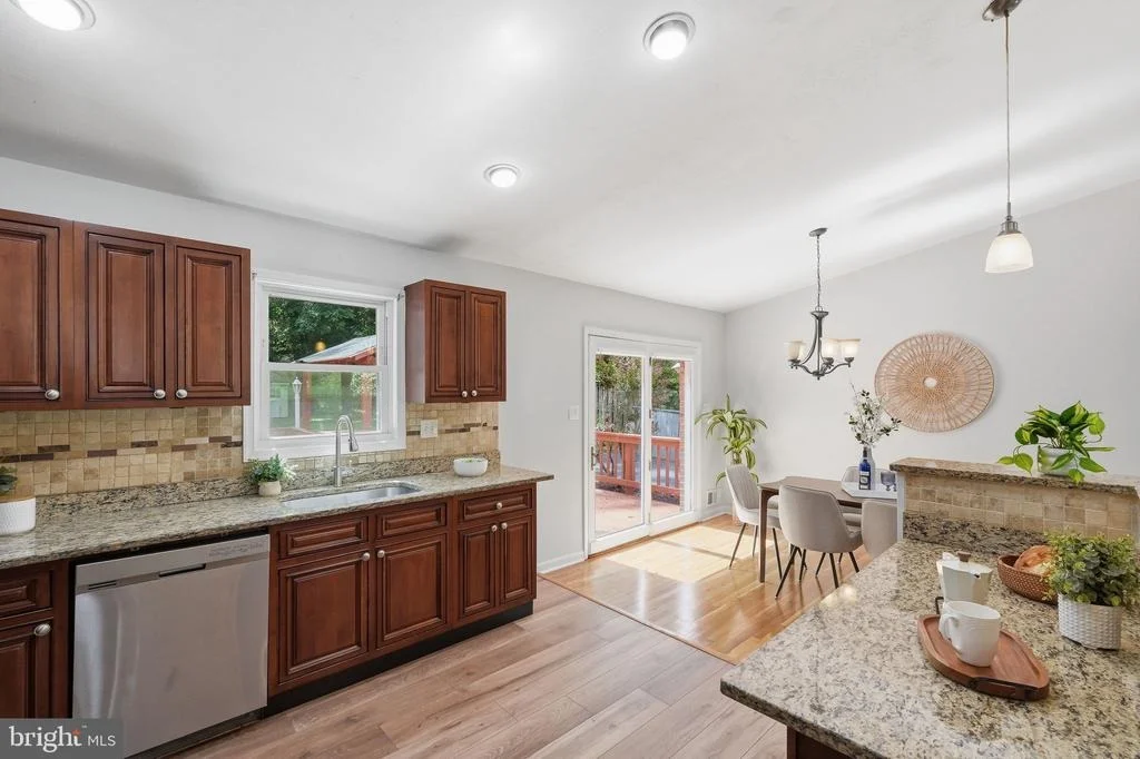 Photo of 2704 WELLER ROAD
