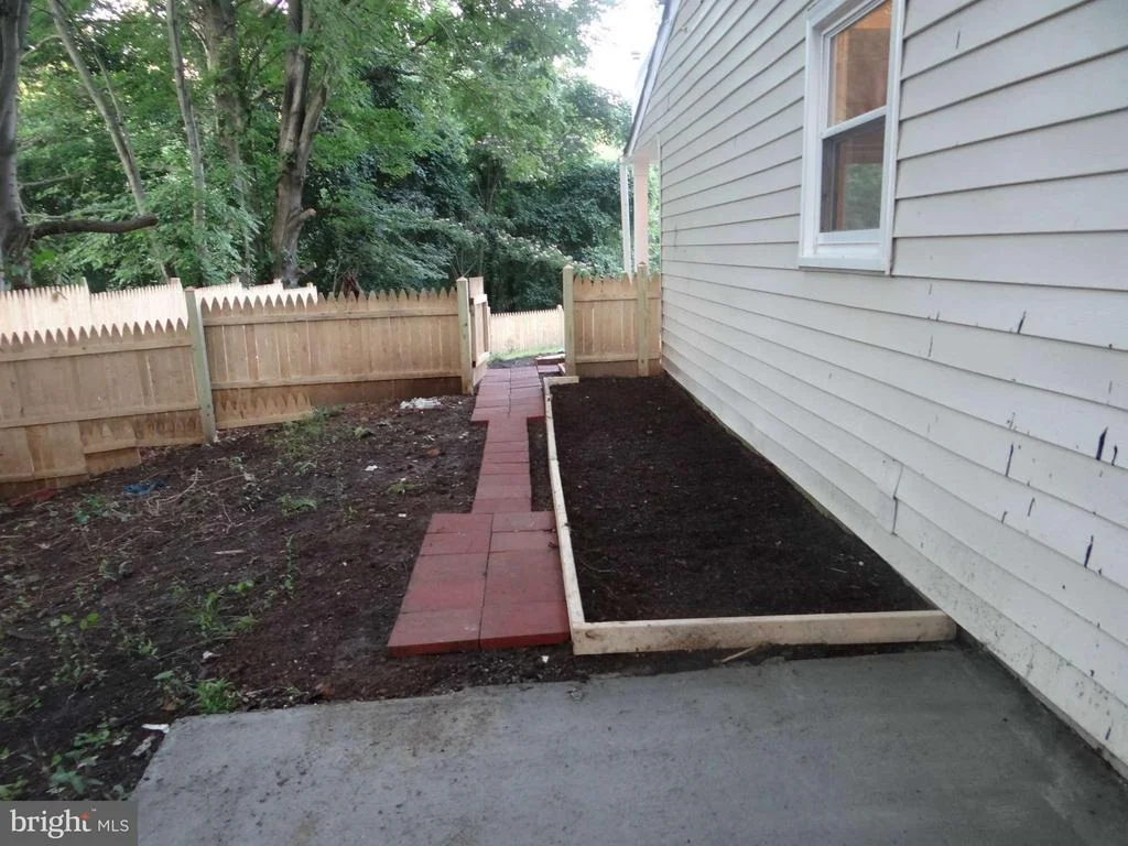 Photo of 10418 MADISON DRIVE