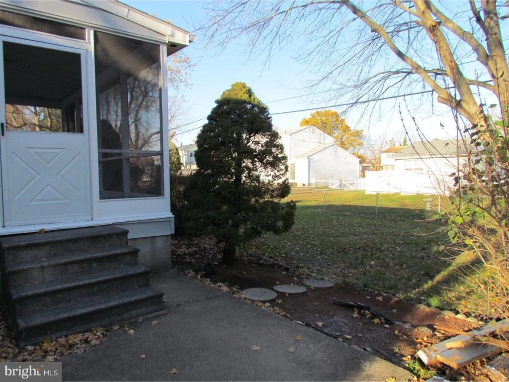 Photo of 599 CRAWFORD AVENUE