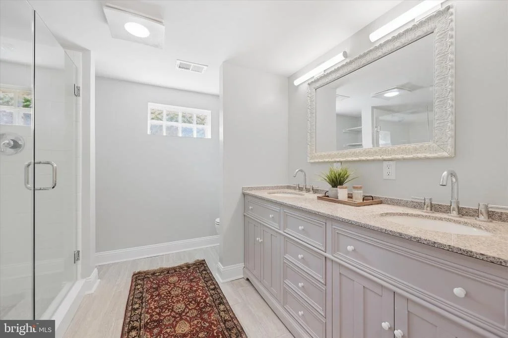 Photo of 403 W WILSON BOULEVARD