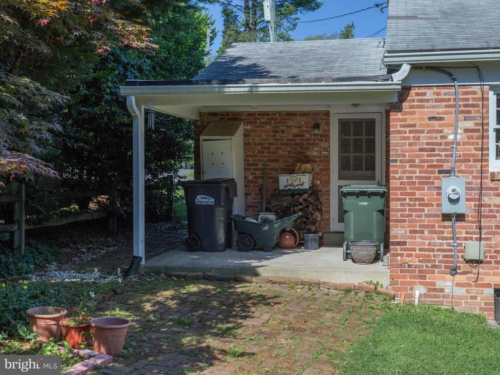 Photo of 1519 LONGFELLOW STREET