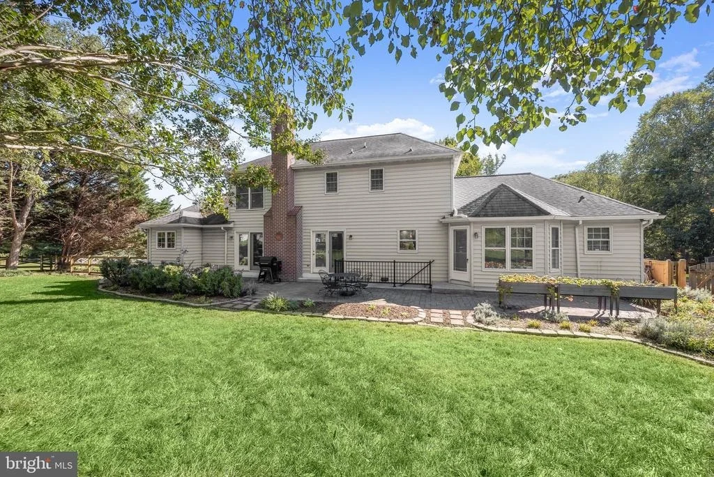 Photo of 1672 THRASHER DRIVE