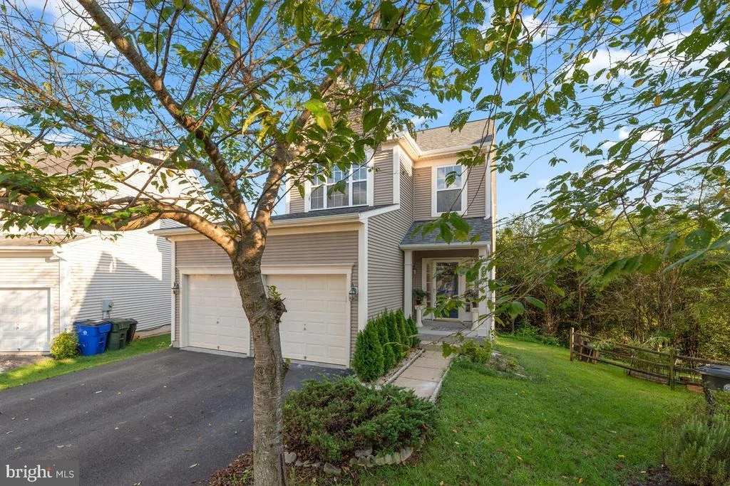Photo of 1805 N GREENLEESE DRIVE
