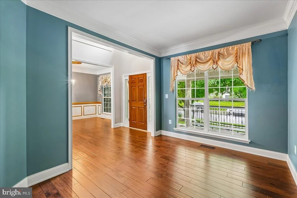 Photo of 320 N CONSTITUTION WAY