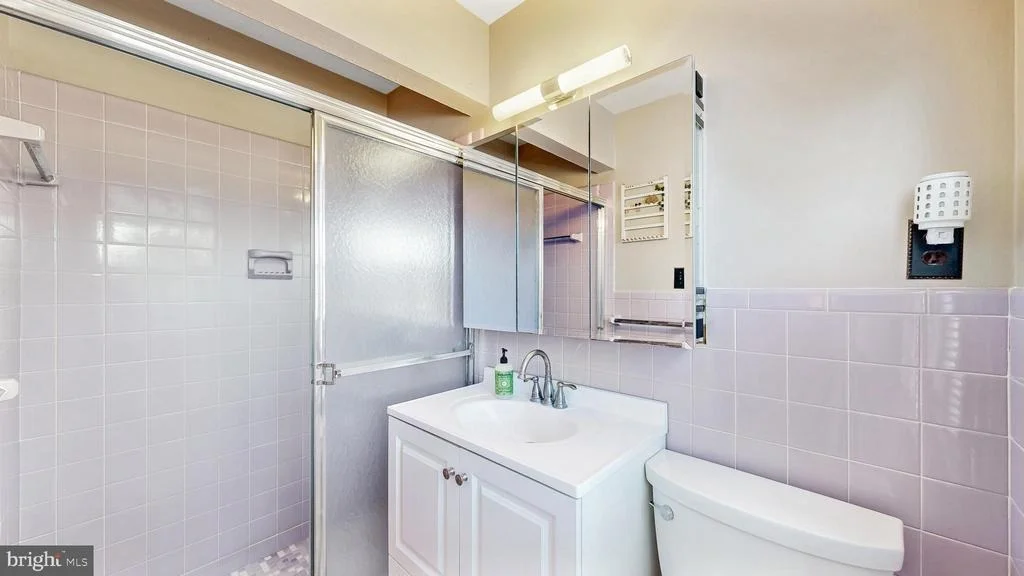 Photo of 102 MERIDEN DRIVE