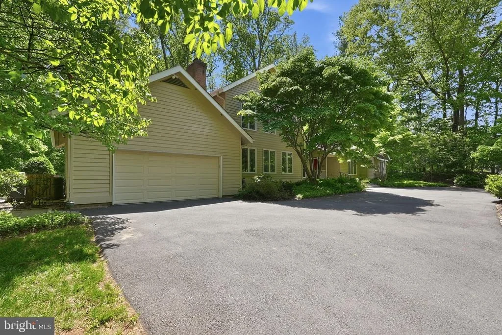 Photo of 11815 BEEKMAN PLACE