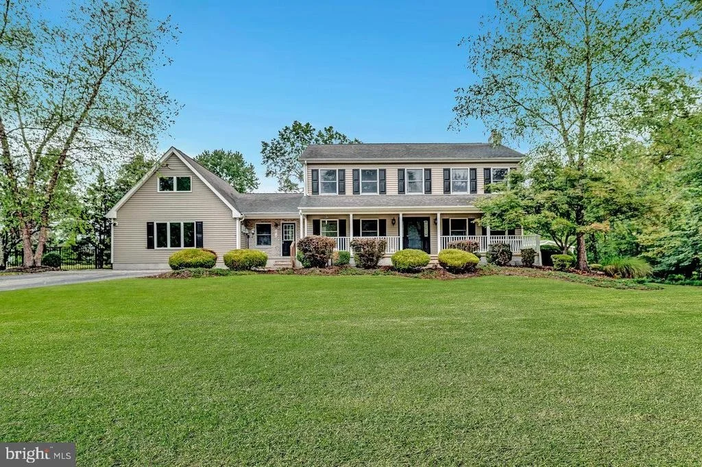 Photo of 526 COUNTY ROAD 579