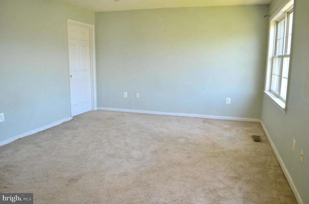Photo of 9402 KING GEORGE DRIVE
