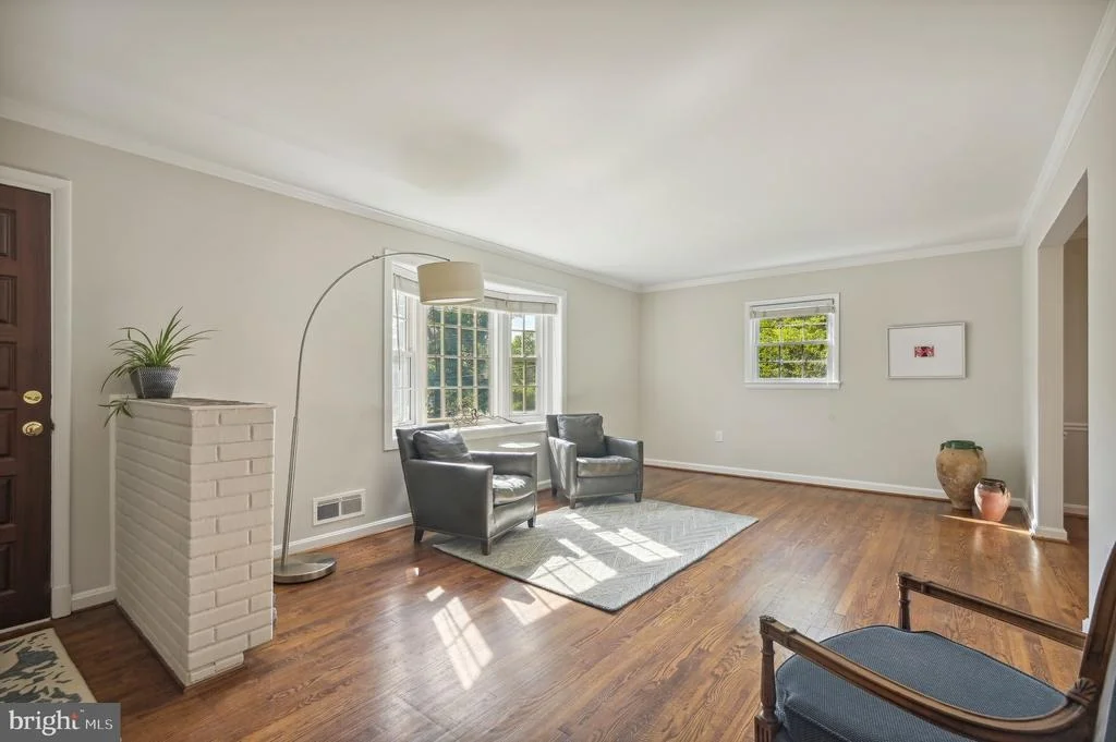 Photo of 9923 JULLIARD DRIVE