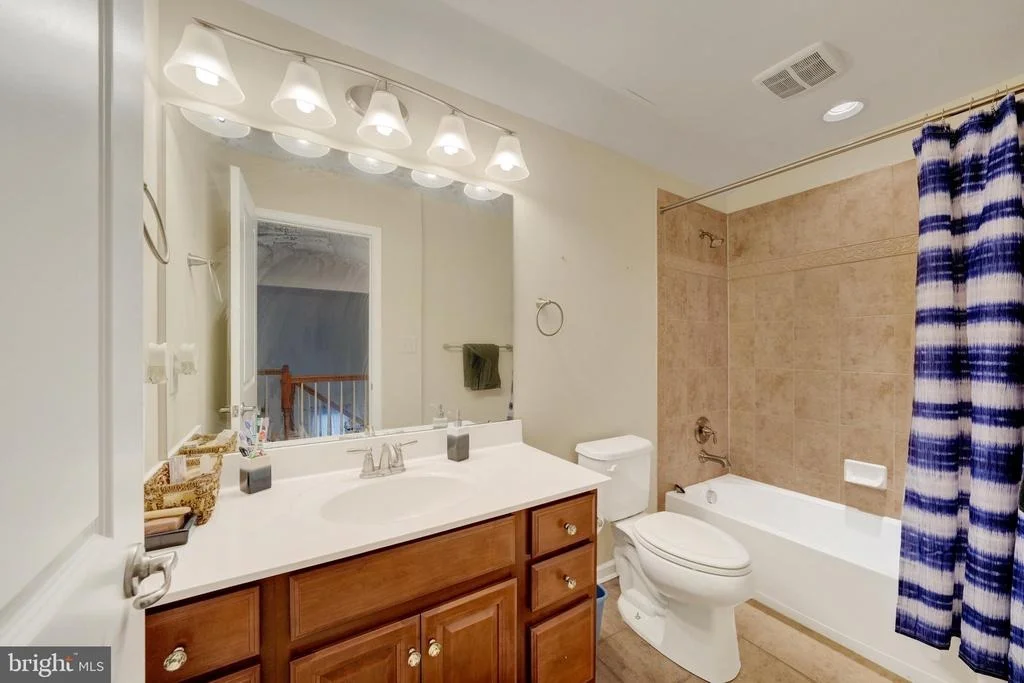Photo of 535 STONEHAVEN DRIVE
