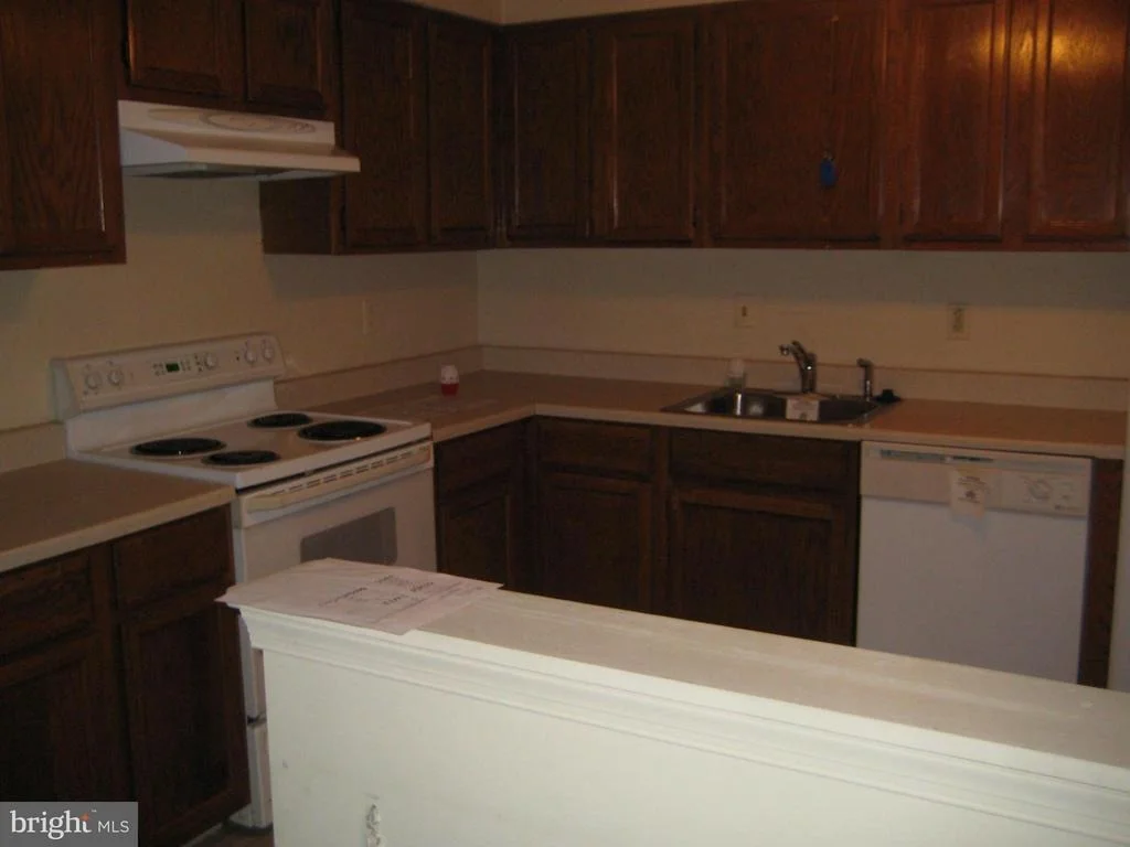 Photo of Unit 2 at 20307 BEACONFIELD TERRACE