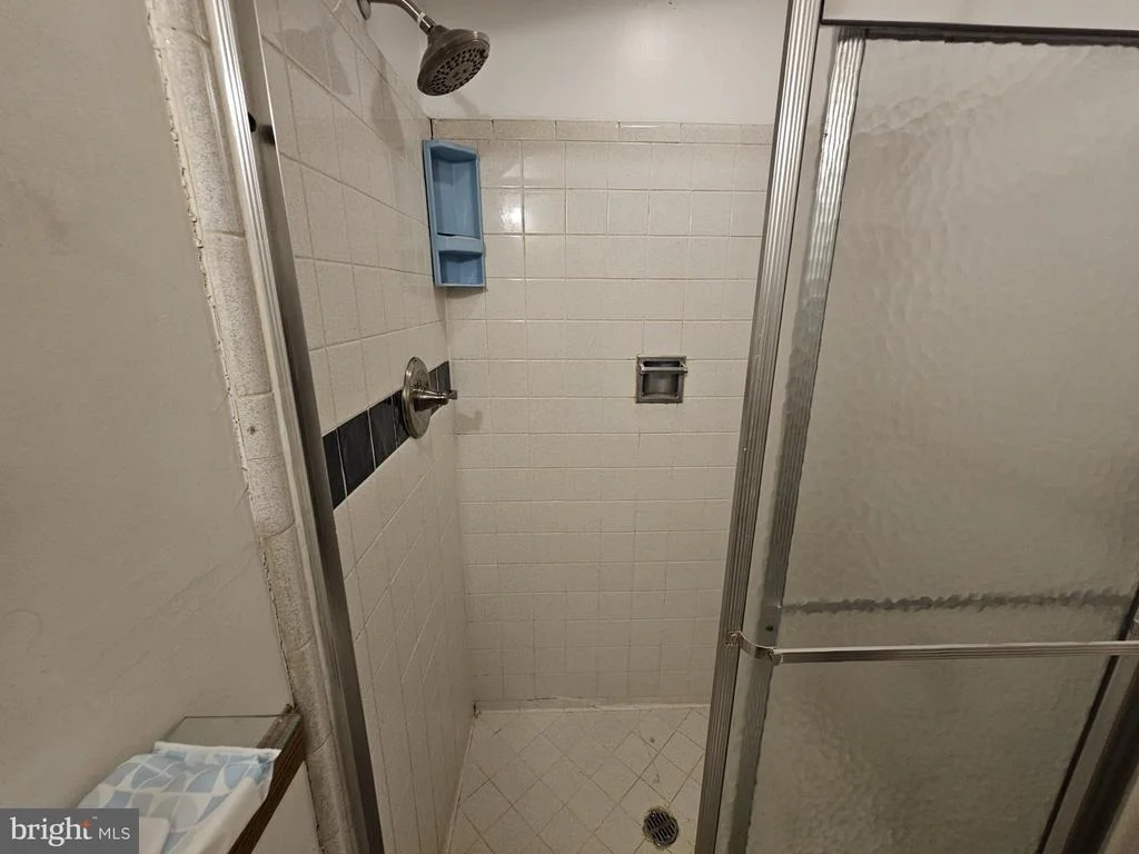 Photo of 420 LAMBERTON DRIVE
