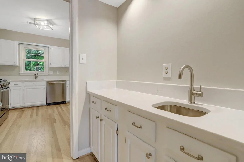 Photo of 9241 NORTHEDGE DRIVE
