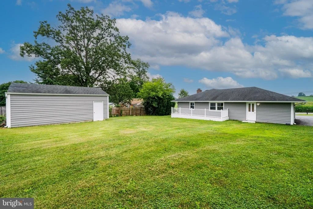 Photo of 4090 BOTELER ROAD