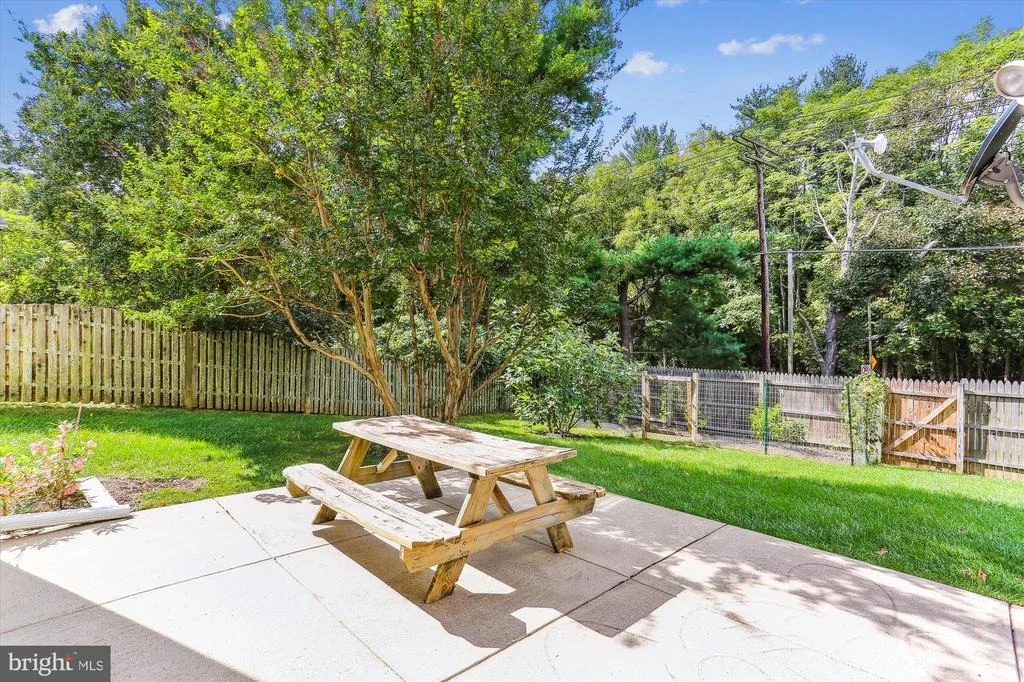 Photo of 927 POINTER RIDGE DRIVE