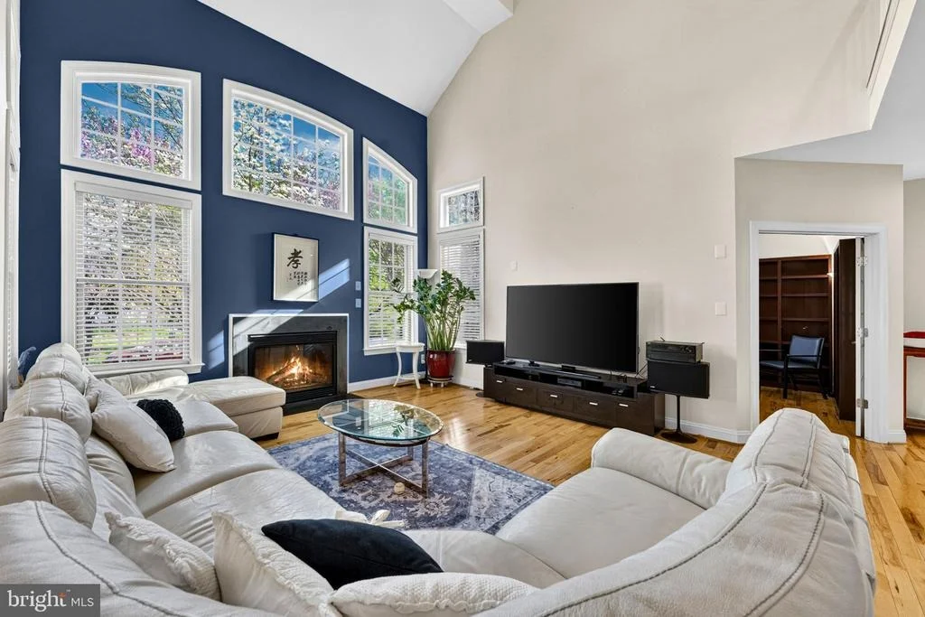 Photo of 42758 GLENSIDE DRIVE