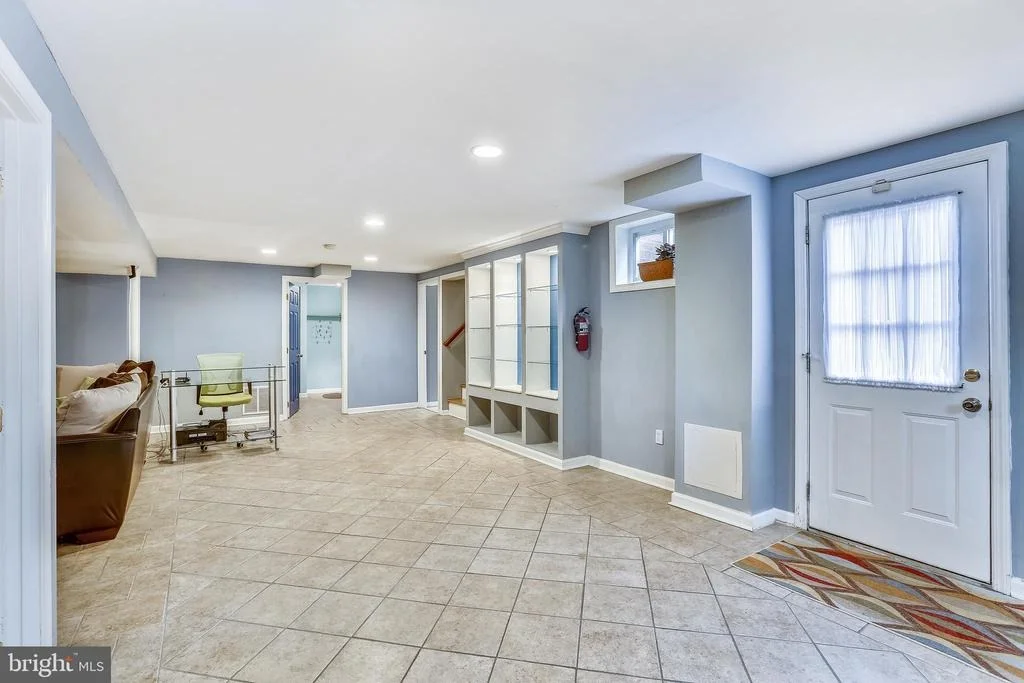 Photo of 8917 WALDEN ROAD