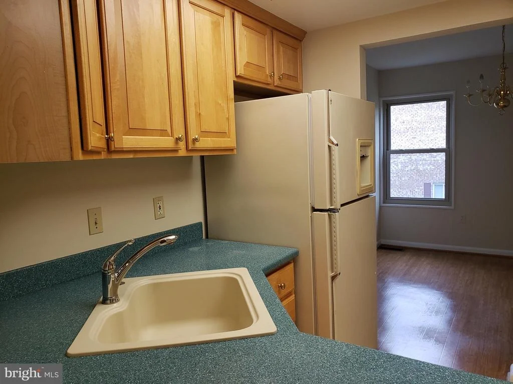 Photo of Unit 72D at 3600 GLENEAGLES DRIVE