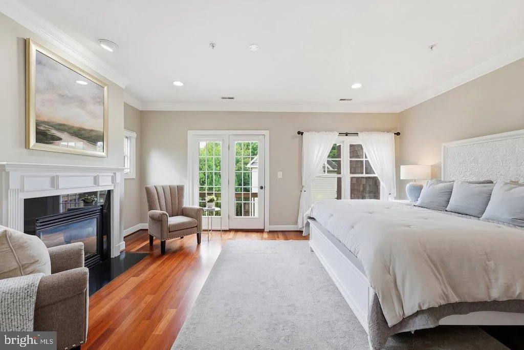 Photo of 4462 MACARTHUR BOULEVARD NW