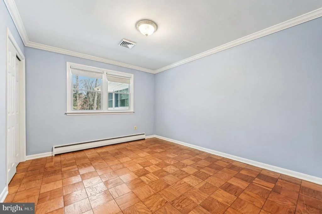 Photo of 33 SHERATON ROAD