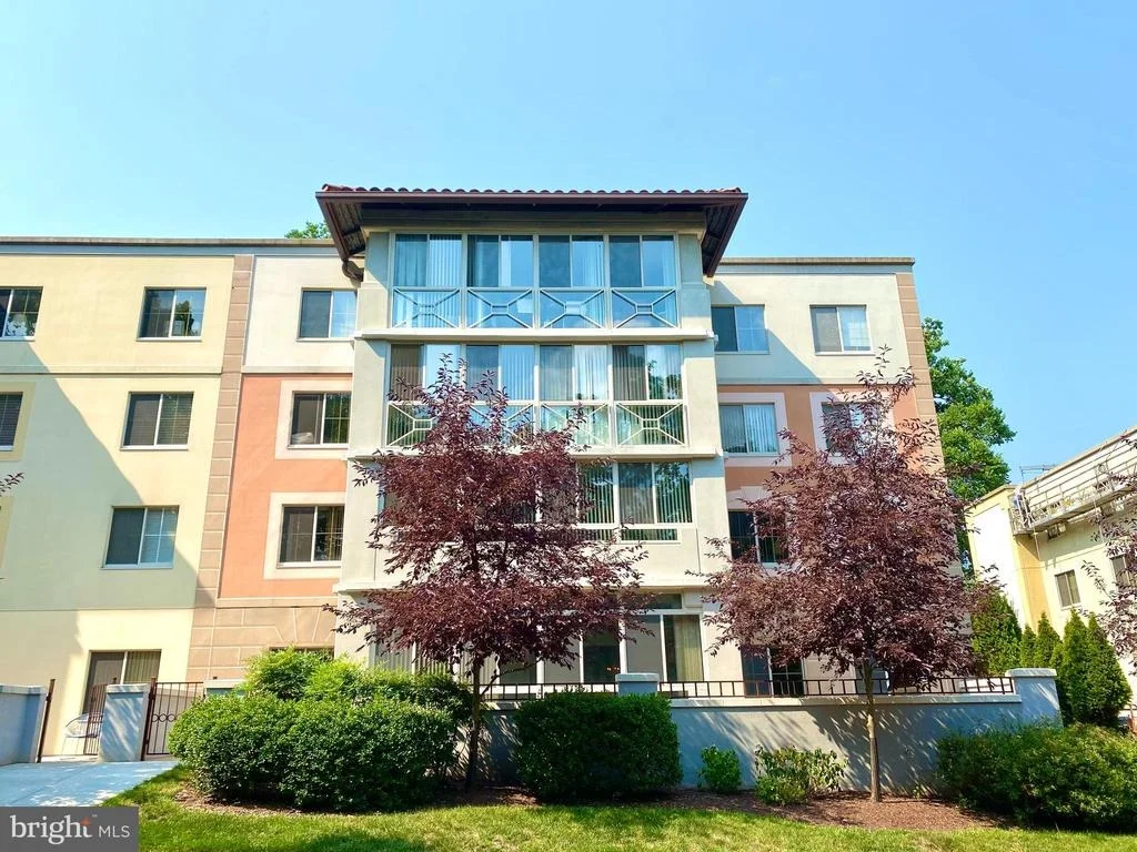 Photo of Unit 103 at 14809 PENNFIELD CIRCLE