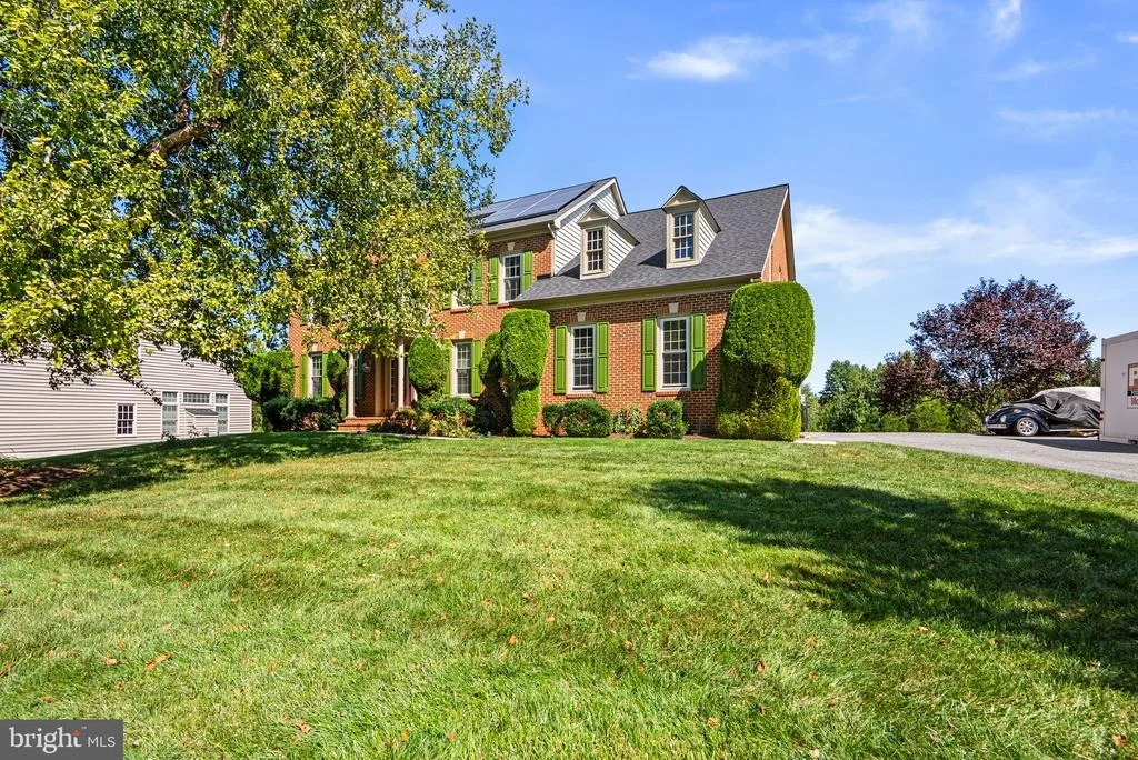 Photo of 805 LINDSEY MANOR LANE