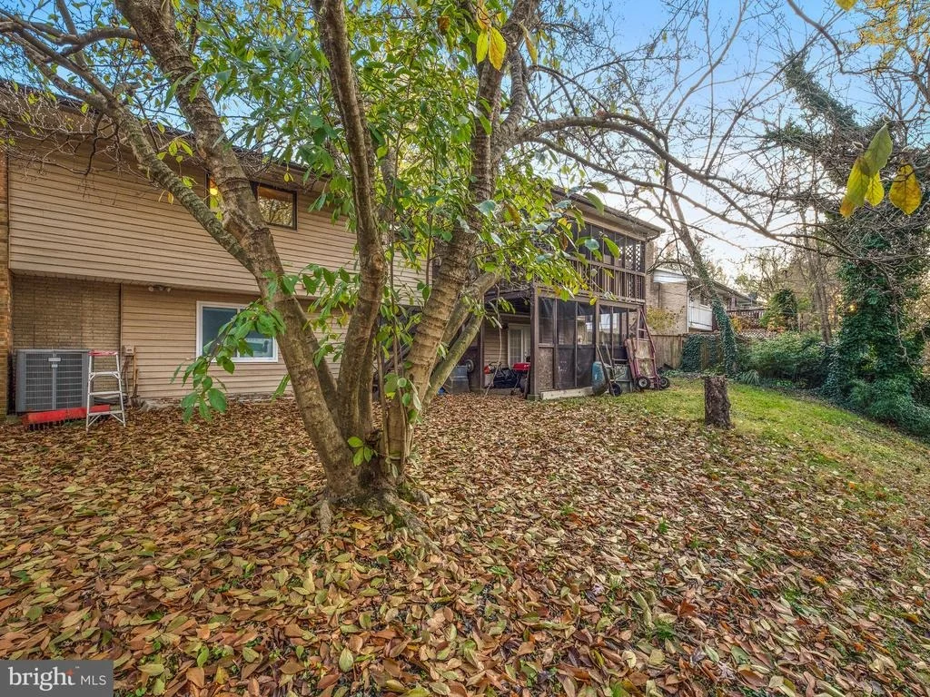Photo of 8518 BRIARCROFT LANE