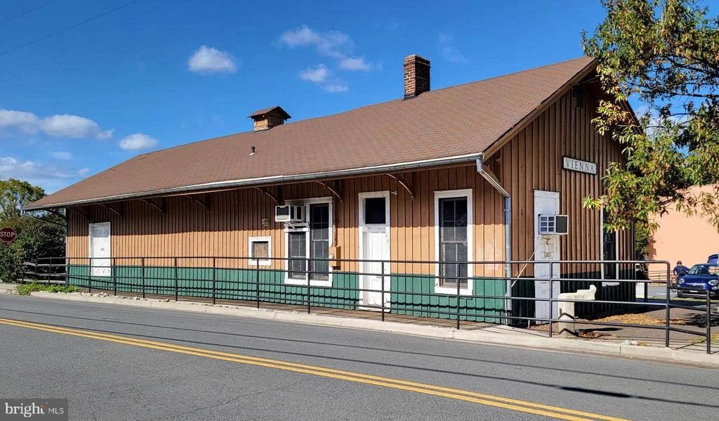 Photo of 8517 ELECTRIC AVE