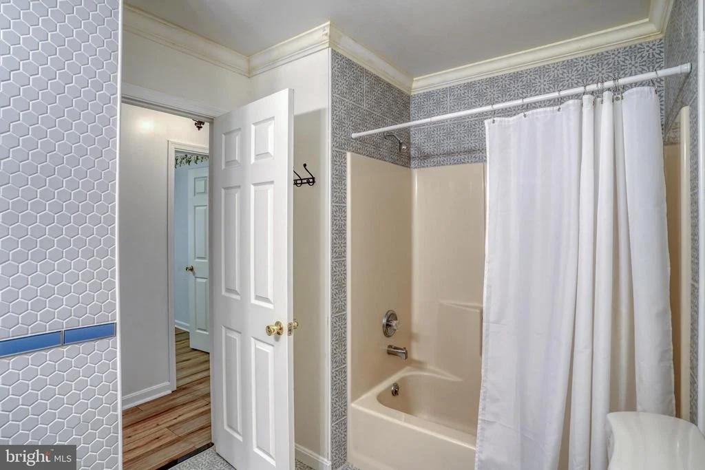 Photo of 956 JANEKA LANE