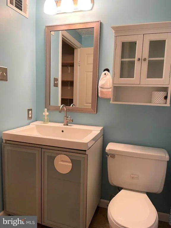 Photo of 1588 CAREY PLACE