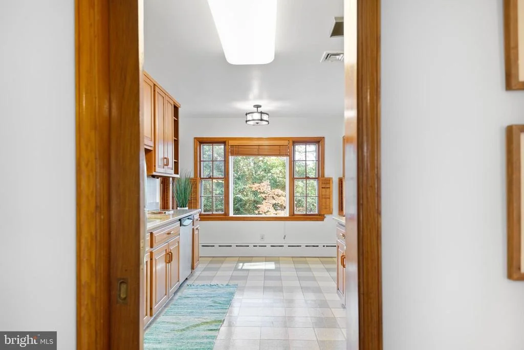 Photo of 10207 LARISTON LANE