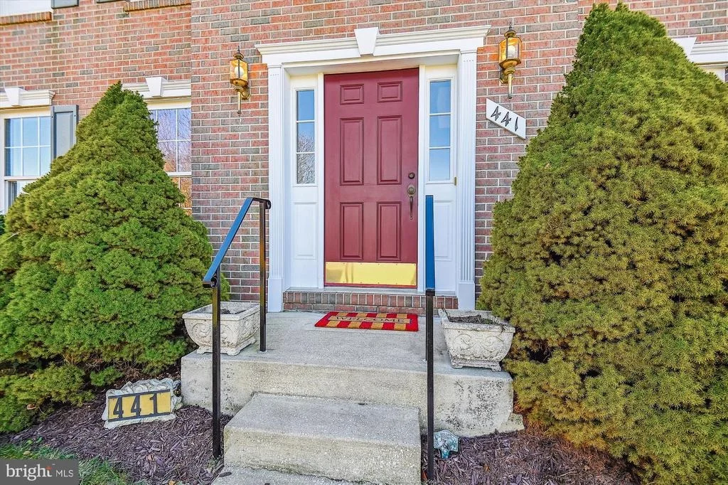 Photo of 441 BARNES AVENUE