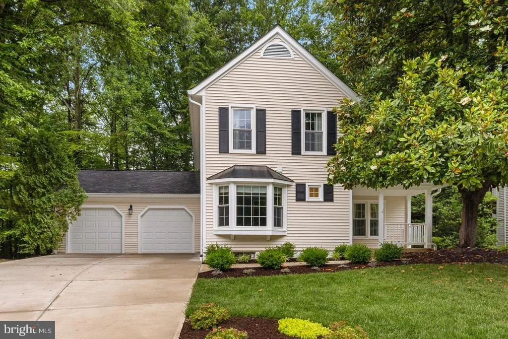Photo of 9206 NORTHEDGE DRIVE