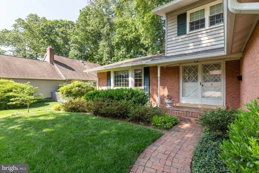 Photo of 6010 NASSAU DRIVE