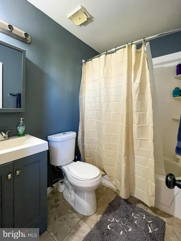Photo of 9601 ROOSTER LANE