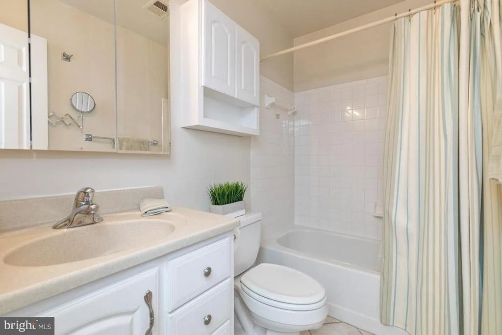 Photo of 5337 ASHLEIGH ROAD