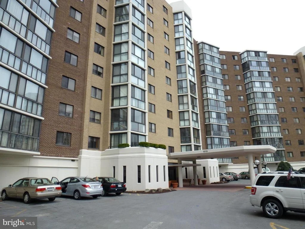 Photo of Unit 3104 at 15115 INTERLACHEN DRIVE