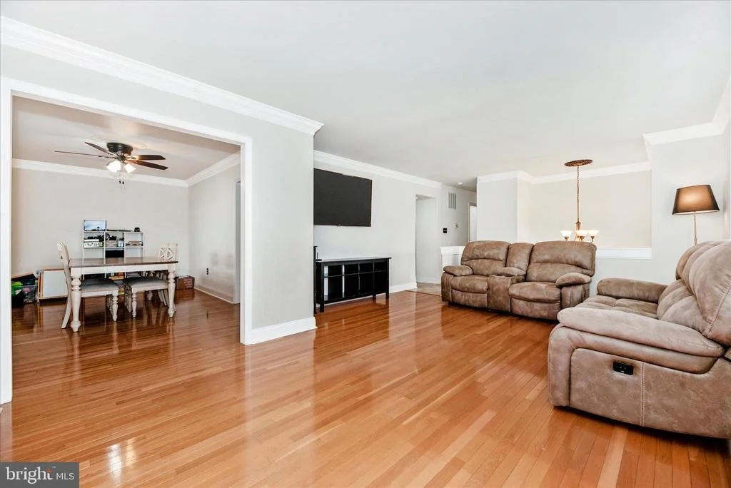 Photo of 127 SUNHIGH DRIVE