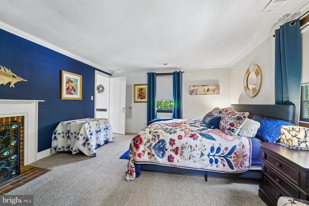 Photo of 355 BROADVIEW LANE