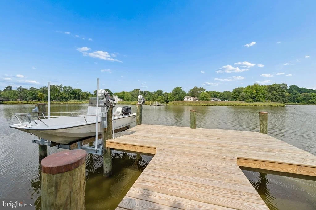 Photo of 456 DEALE ROAD