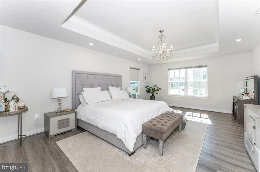 Photo of 76 VANCOUVER PLACE