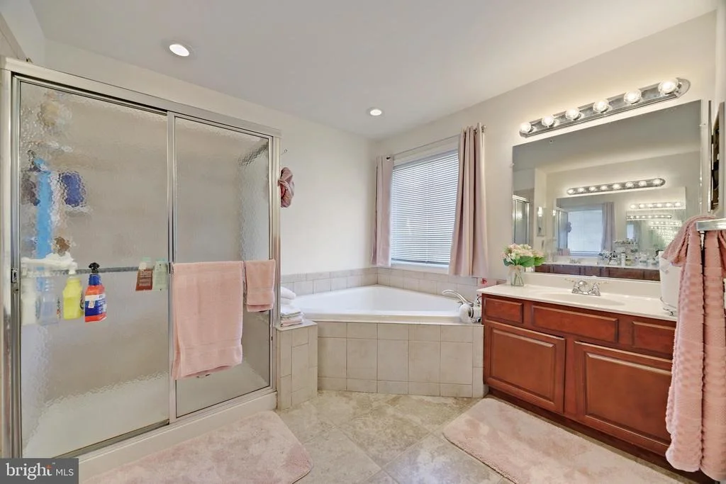 Photo of 4401 HUNTCHASE DRIVE