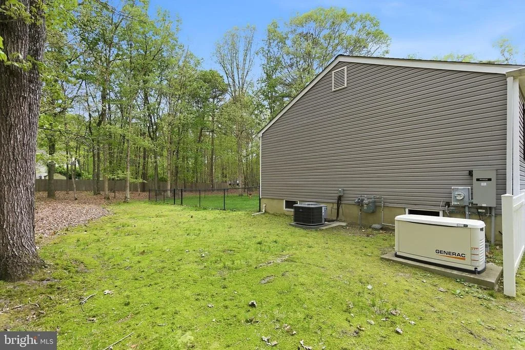 Photo of 33 RED OAK DRIVE