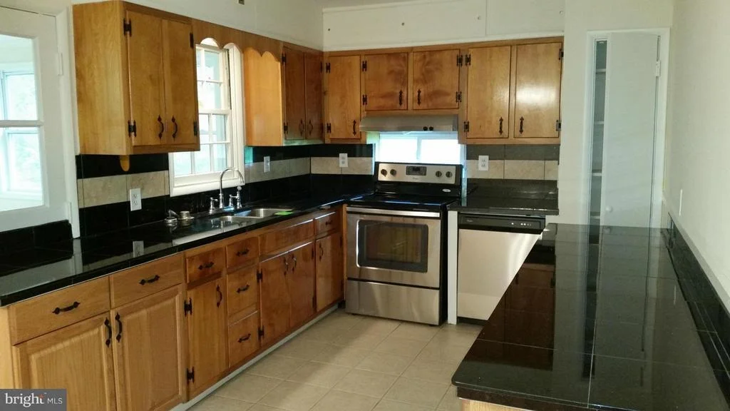 Photo of 6109 LOVENTREE ROAD