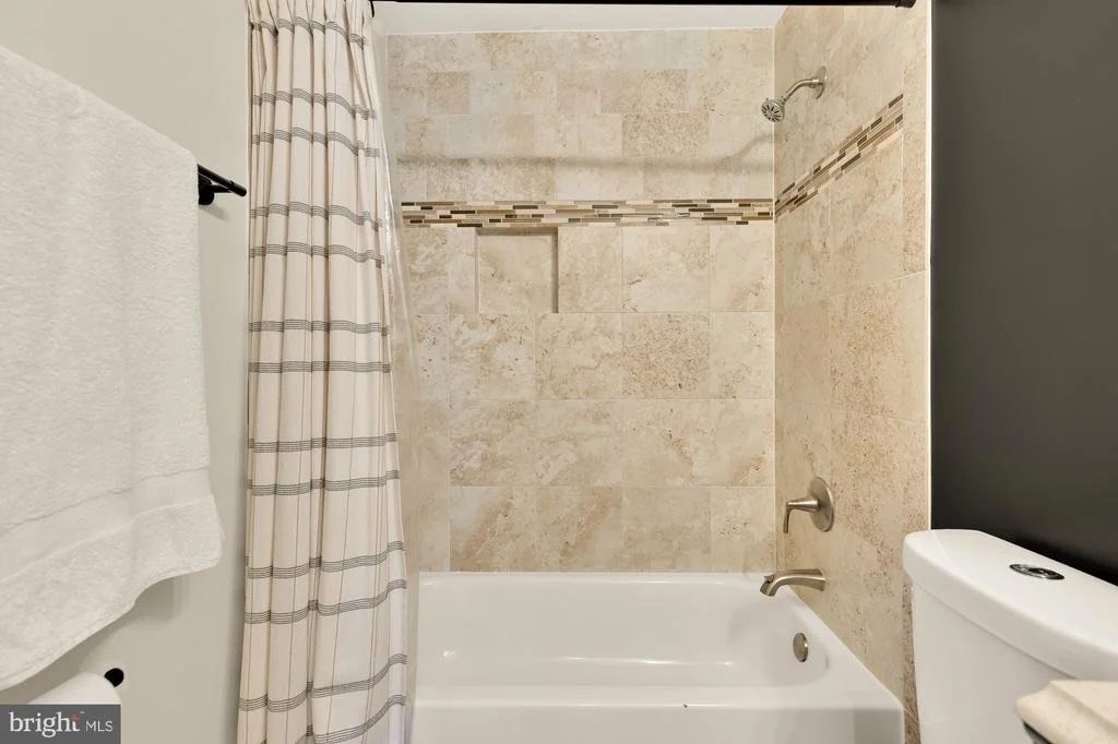 Photo of 5010 KING RICHARD DRIVE